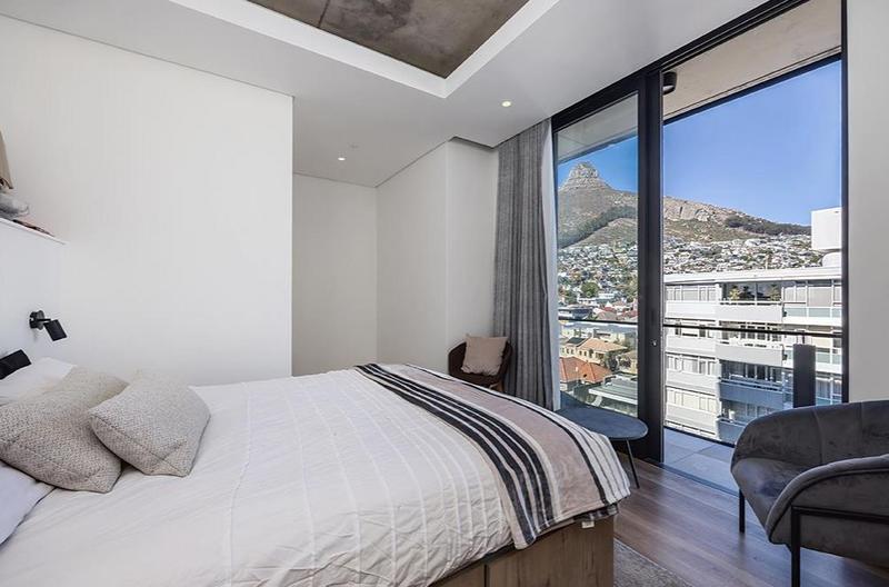 2 Bedroom Property for Sale in Sea Point Western Cape